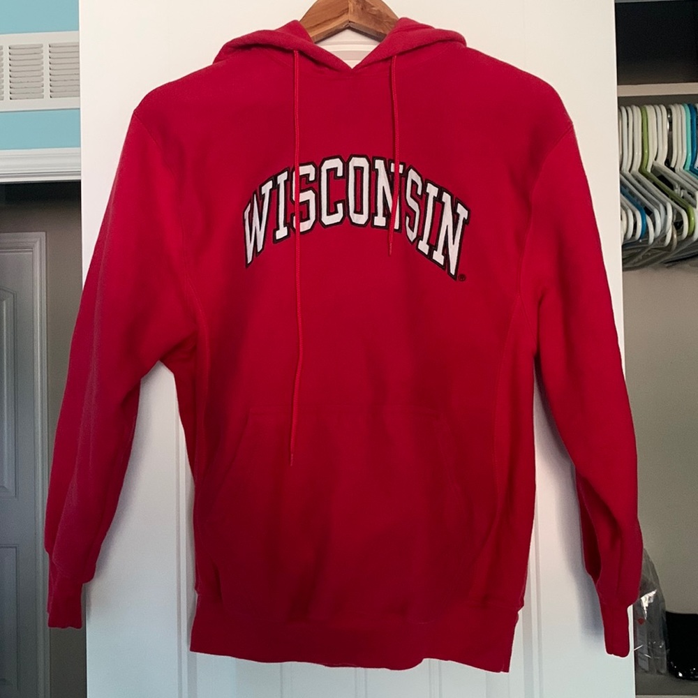 Steve & Barry’s University of Wisconsin red hooded sweatshirt S small circa 2003